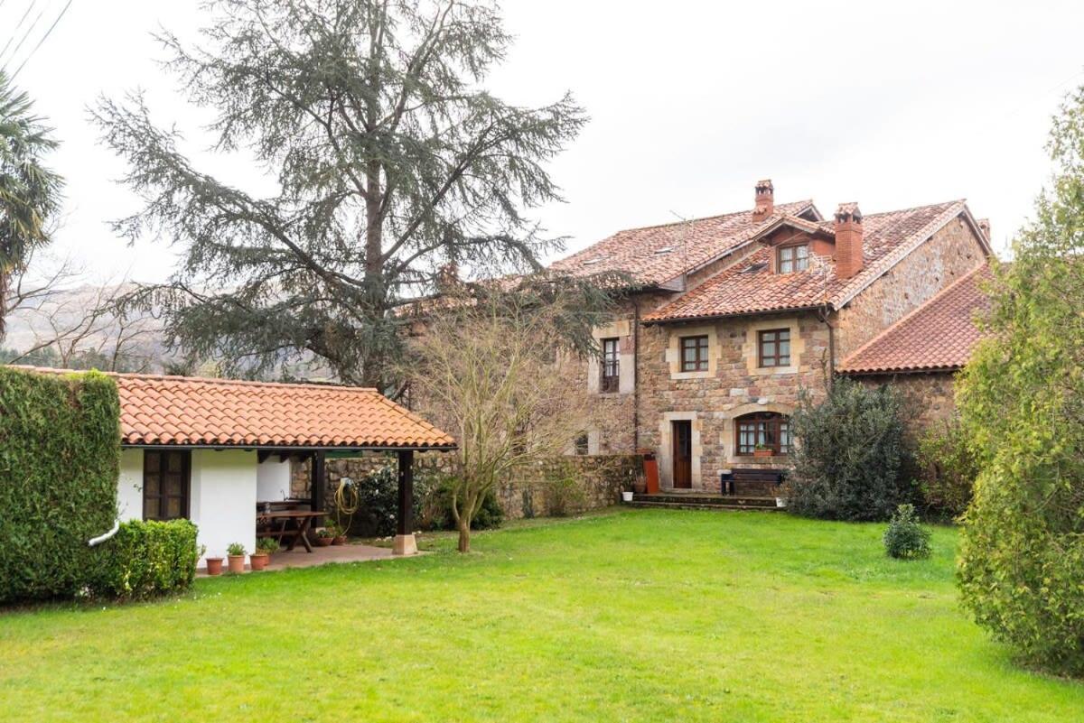 Casa Rural La Carlota Renedo De Cabuerniga Villa Exterior photo